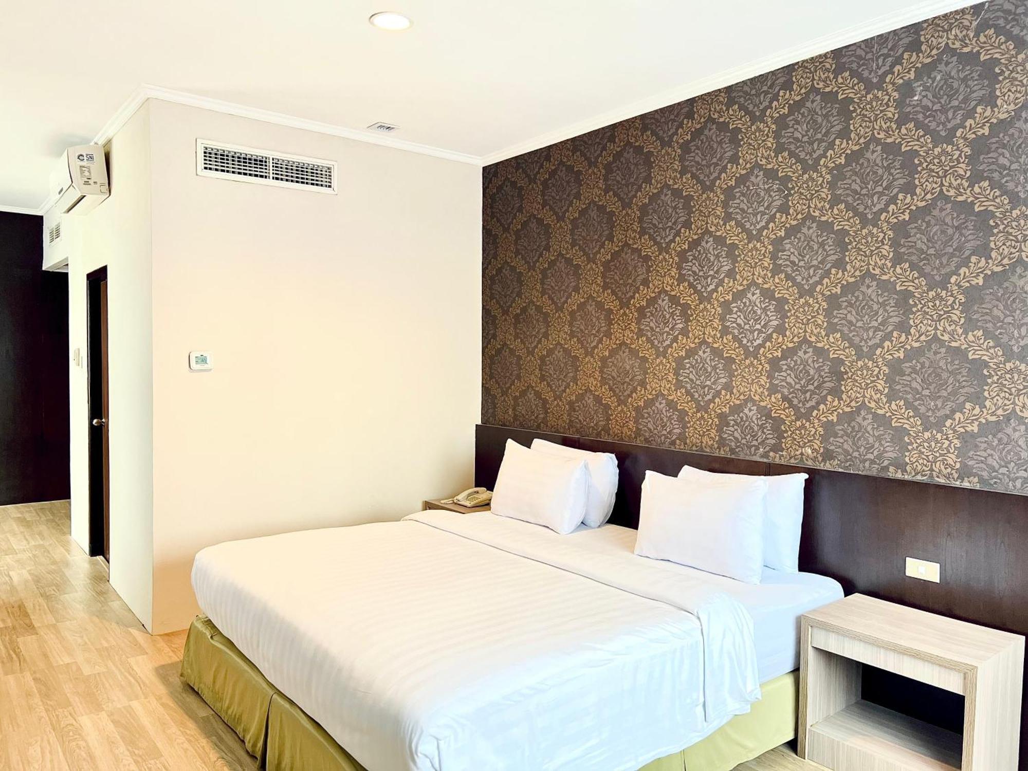 Royal Asia Hotel Палембанг Экстерьер фото