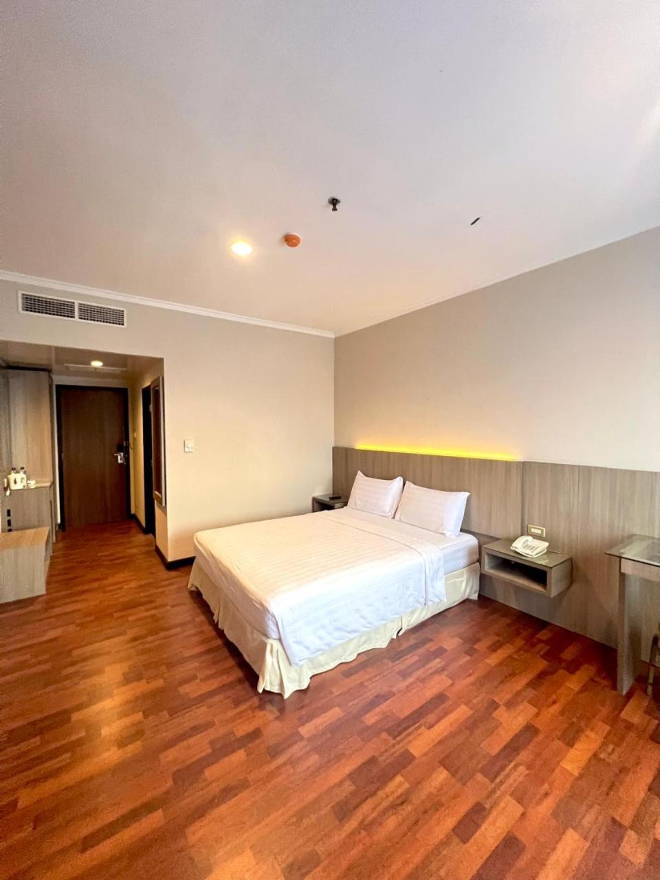 Royal Asia Hotel Палембанг Экстерьер фото